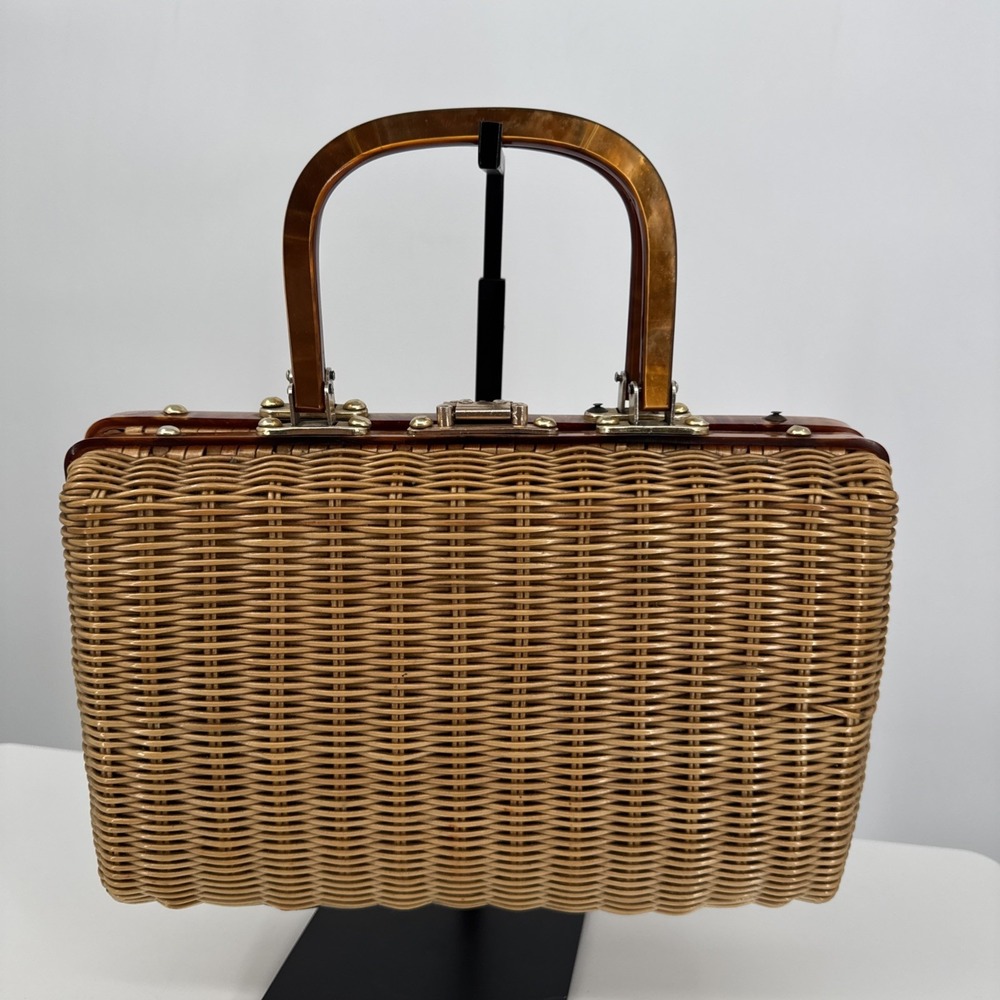 Mid-Century Wicker Like Bag, Hong Kong Woven Handmade w/ Caramel Lucite Handle - Picture 7 of 16